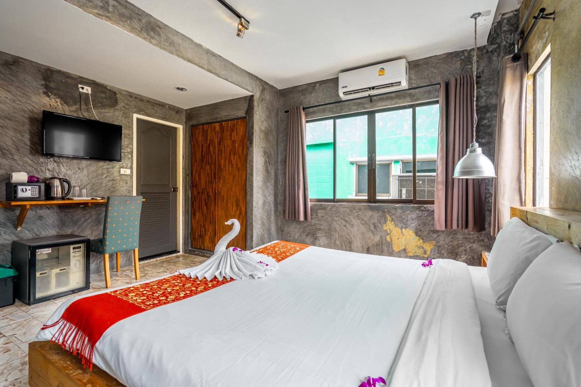 Unotel Karon Beach Exterior photo